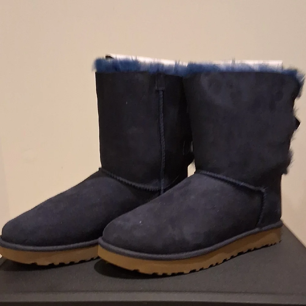 UGG Women's Blue Winter Boots with Bows - Picture 10 of 14